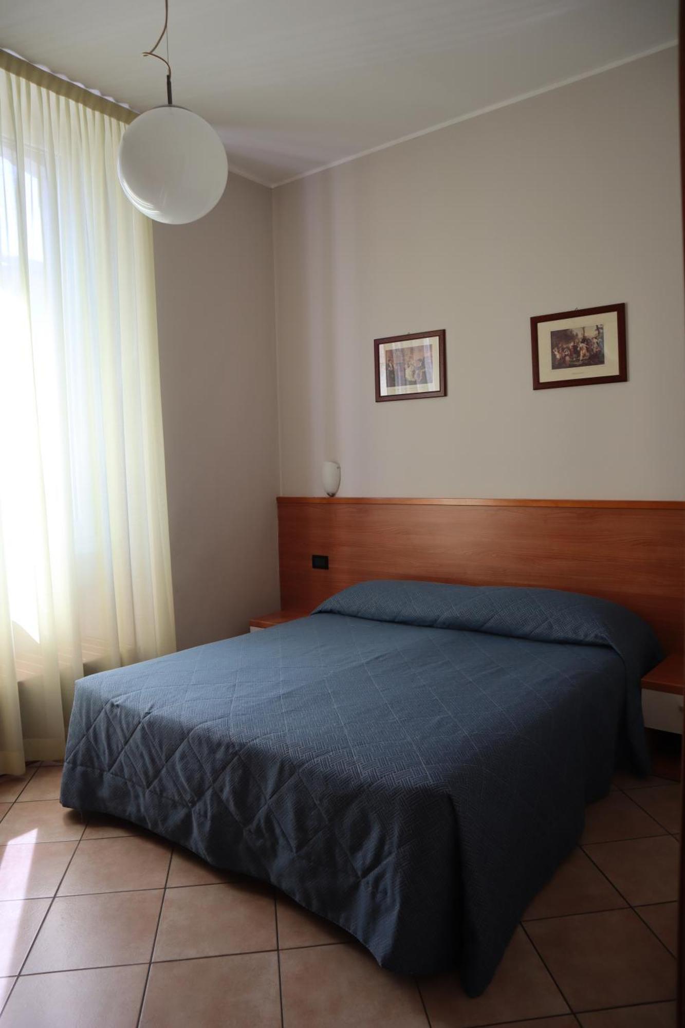 Albergo Salerno Milán Exteriér fotografie